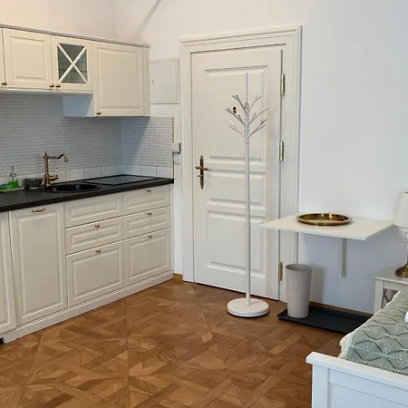 Ars Longa Apartment *