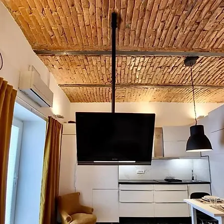 Ars Longa Appartement *