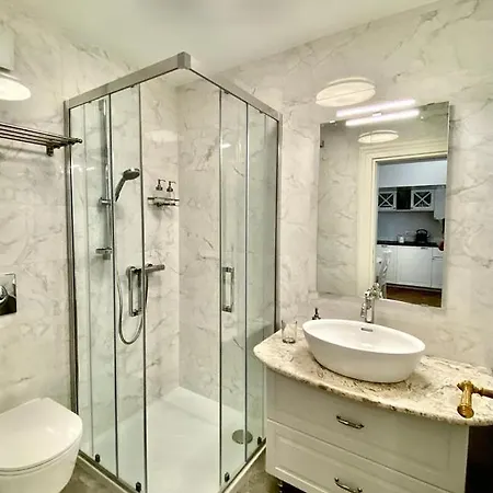 Ars Longa Apartma *